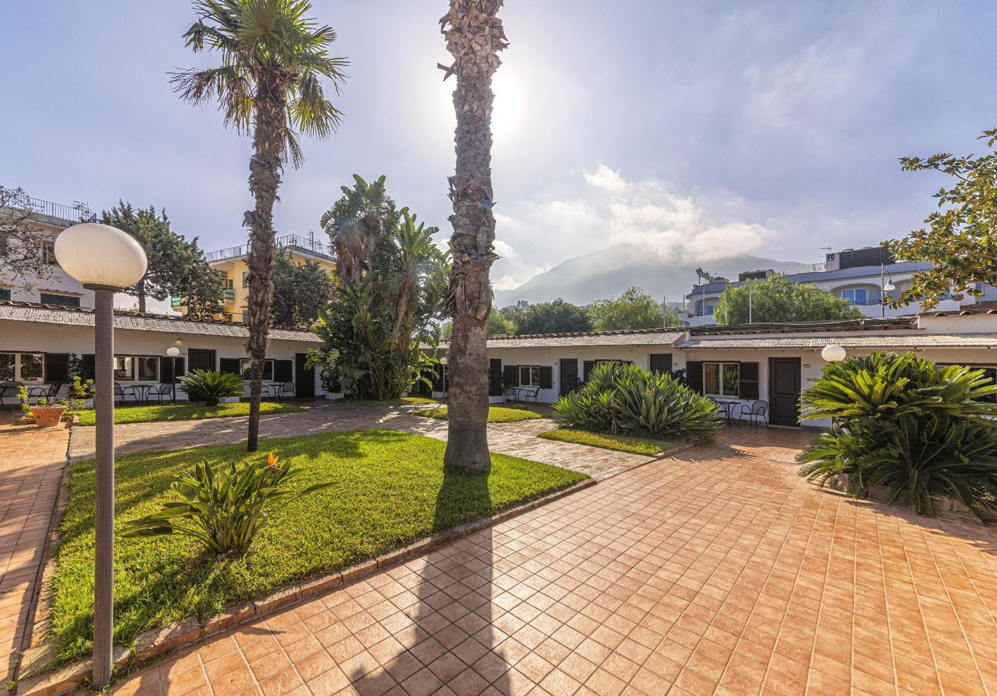 Lacco Ameno  Hotel Terme Principe מראה חיצוני תמונה
