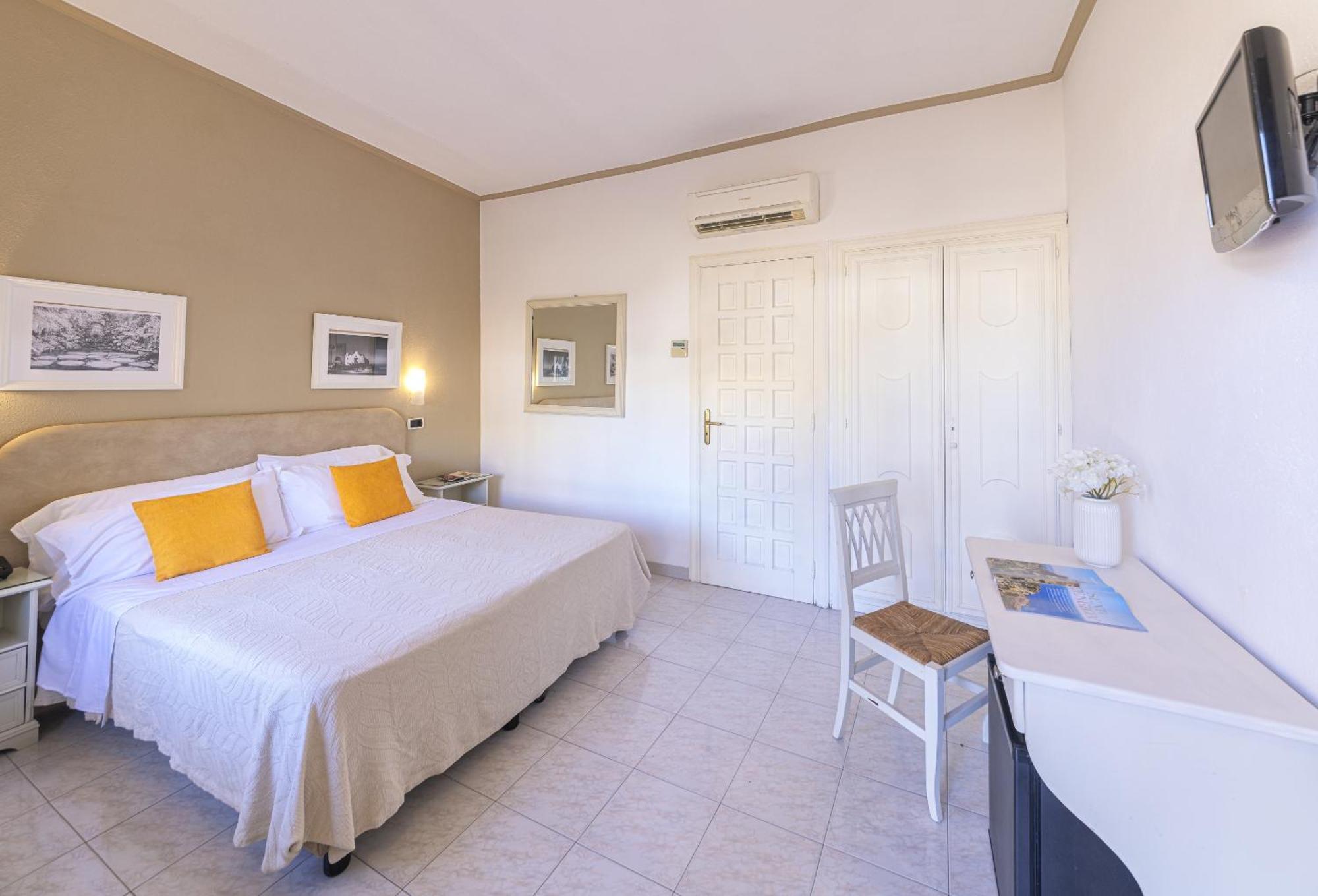 Lacco Ameno  Hotel Terme Principe מראה חיצוני תמונה